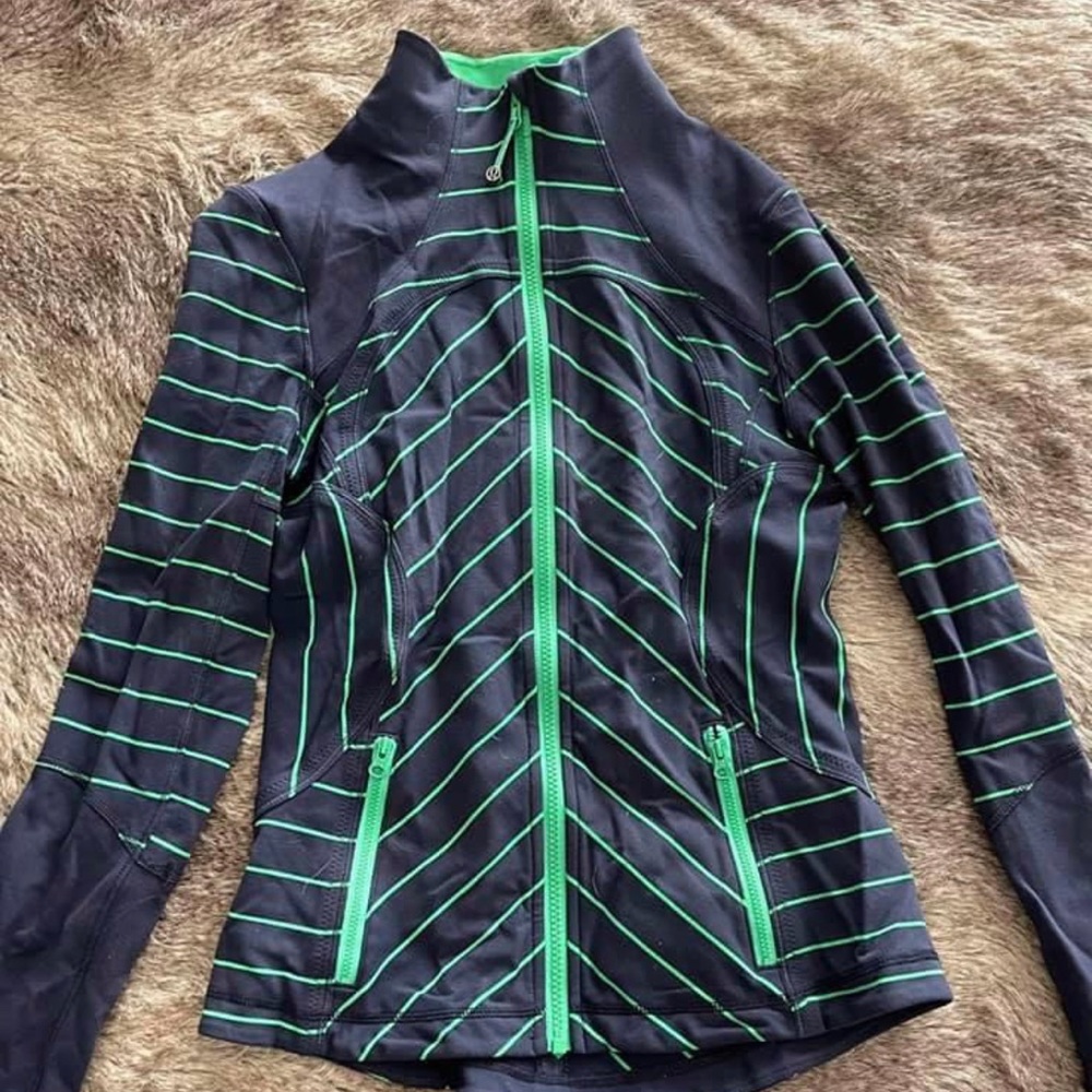 VGUC, Lululemon Define Jacket, size 8